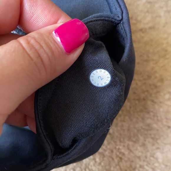 Lululemon leggings - Picture 9 of 9